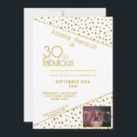 30と素晴らしい金ゴールドグリッター写真30th Birthday 招待状<br><div class="desc">30と素晴らしい金ゴールドグリッター写真30th誕生日招待状。金モダンエレガント額のグリッターの誕生日の招待状を彼女のために。写真を追加。</div>