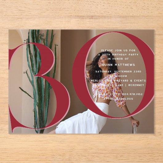 30エレガントモダン歳の誕生日パーティー アクリル招待状 (正面)