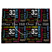 30ハッピーバースデーの落書きスタイル ラージペーパーバッグ (正面)