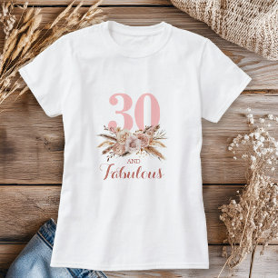 30パーソナライズされたと素晴らしい花 Tシャツ