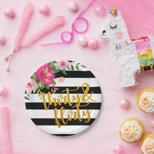 30及び気のあるそぶりをしたなプレート-黒い及び白の花柄 ペーパープレート (パーティー)