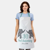 30周年パール結婚記念日のかわいい象のエプロン エプロン (着用した状態)