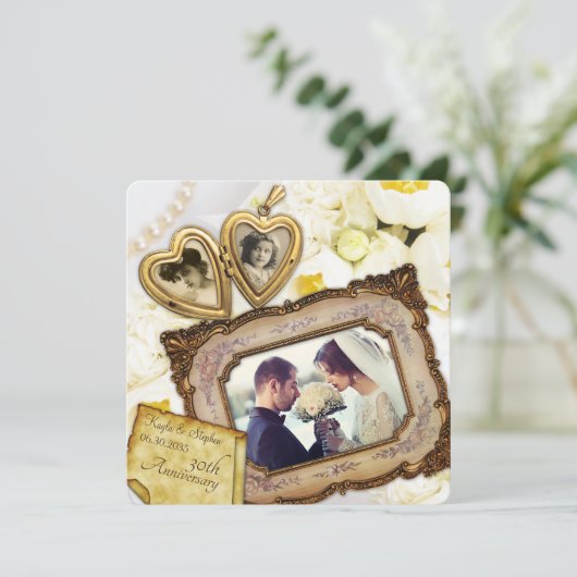 30周年結婚記念日のゴールデンハートペンダントフレーム 招待状 (スタンド正面)