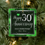 30周年記念結婚の写真 セラミックオーナメント<br><div class="desc">ラブリーレッドハッピー30周年オーナメント。30フェイク日にホイルとフレームと縁どして。緑の油の背景はValarie Wadeによって作成。上の角に小さな緑のハート宝石。名前と日付は調整できる。</div>
