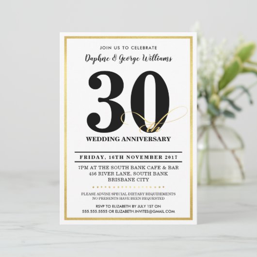 30周年記念結婚金ゴールドスタイリッシュ招待状 招待状 (スタンド正面)