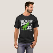30歳おもしろいの誕生日T -レックス恐竜の贈り物30年 Tシャツ (正面フル)