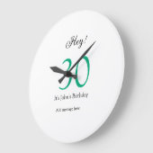 30歳の誕生日おめでとう グリーン ブラック 太字 名前 ラージ壁時計 (傾斜)