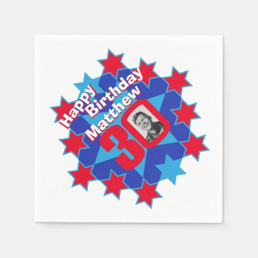 30歳の誕生日の写真とレッドスターナプキンスの名前 スタンダードカクテルナプキン (正面)
