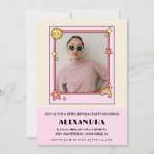 30歳の誕生日の招待レトロGroovyピンクの花 招待状 (正面)