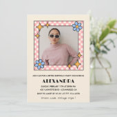 30歳の誕生日の招待レトロGroovy青い花 招待状 (スタンド正面)