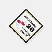 30歳の誕生日を祝ってワインを楽しむ スタンダードカクテルナプキン (角)