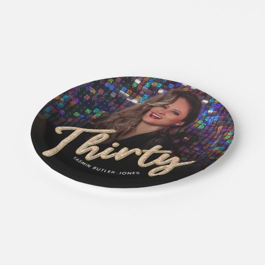 30歳の誕生日カスタム写真金ゴールド ペーパープレート (アングル)