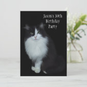 30歳の誕生日パーティーブラック&ホワイトキャット 招待状 (スタンド正面)