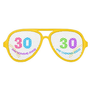 30歳の誕生日パーティー、おおもしろいいしそう アビエーターサングラス