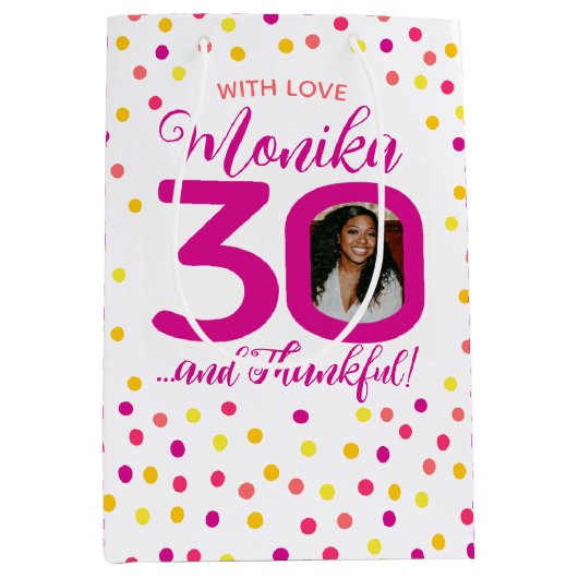 30歳の誕生日ピンクの黄色の紙吹雪写真のお願い ミディアムペーパーバッグ (正面)