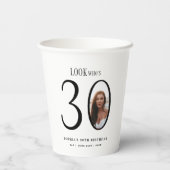 30歳の誕生日ミニマルを見る 紙コップ (裏面)