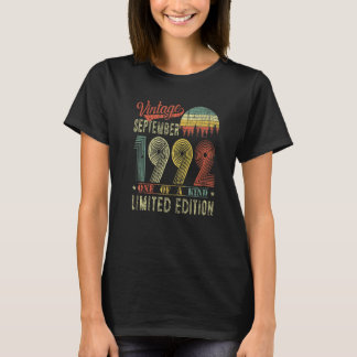 30歳の誕生日ヴィンテージ1992年9月30歳 Tシャツ