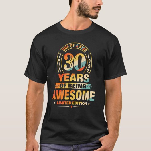 30歳の誕生日30年素晴らしのヴィンテージ1 Tシャツ (正面)