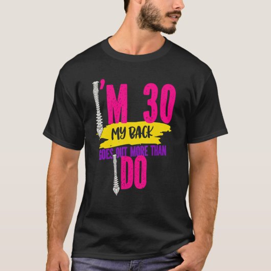 30歳の誕生日30歳の私より背中が出る Tシャツ (正面)