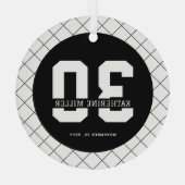 30歳パーソナライズされたの誕生日モダンとエレガント ガラスオーナメント (裏面)