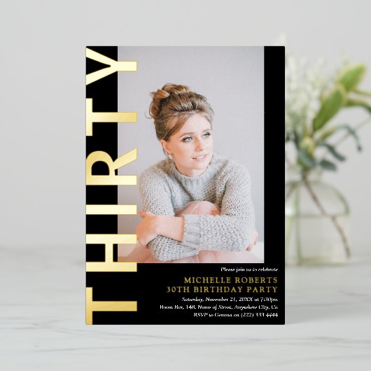 30歳モダンの写真30歳の誕生日パーティの招待状 箔招待状 (立ち正面)