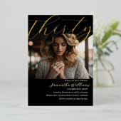 30歳モダンの黒写真30歳の誕生日の招待状 箔シーズンカード (立ち正面)