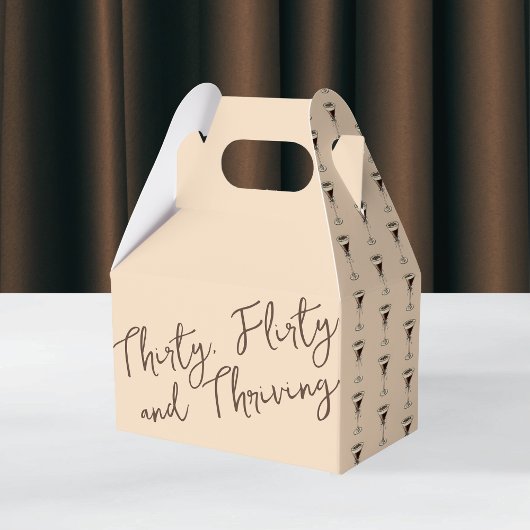 30歳気のあるそぶりをしたの誕生日と盛り上がるカクテル フェイバーボックス