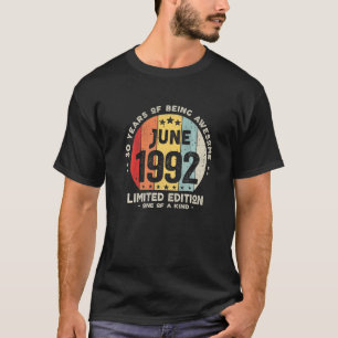 30歳1992年6月30日誕生日2 Tシャツ