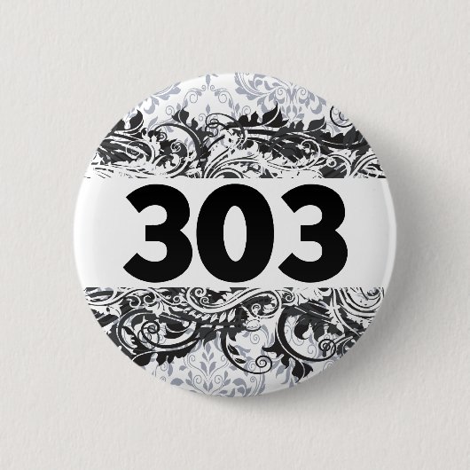 303 缶バッジ (正面)