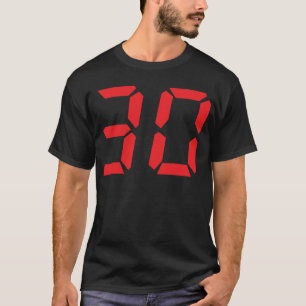 30 30の赤の目覚し時計のデジタル数 Tシャツ