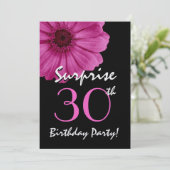 30thサプライズ誕生日暗い赤紫色ピンクデイジーメタリック 招待状 (スタンド正面)