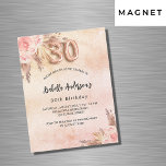 30th誕生日パンパスグラスバラ金ゴールド花高級 マグネット招待状<br><div class="desc">バラ金ゴールド、赤面ピンク素朴なグラデーション背景。飾バラ金ゴールドとピンクの花模様、バラ、パンパスグラスと。名前とパーティー・詳細のパーソナライズおよび追加30番はバ書ロンスタイルフォント。</div>