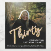 30th誕生日フォトスクリプトグリッター金ゴールド ワインラベル (シングルラベル)