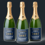30th Birthday 1993名前を追加する青い金ゴールド凡例 スパークリングワインラベル<br><div class="desc">お名前パーソナライズされた誕生日ワインきらめくボトルラベルを追加指定したテンプレートで名前と年を編集する。素敵なカスタム青い誕生日アイディア。さらに多くのギフトやパーティー用品は、店の"伝説"のデザインで利用可能。</div>