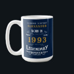30th Birthday 1993名生まれ付け青い金ゴールド凡例 コーヒーマグカップ<br><div class="desc">彼らの祝誕生日のために私たちは理想的な誕生日のマグカップを持っている。白と金ゴールドのデザインの青い背景はシンプルレトロエレガントな背景で感じある。提供さカスタマイズれたテンプレートを使用して容易に文字。さらに多くのギフトやパーティー用品は、店の"伝説"のデザインで利用可能。</div>