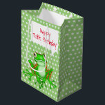 30th Birthday Frog on水玉模様 ミディアムペーパーバッグ<br><div class="desc">柔らかい緑と白い水玉模様の背景に可愛い緑のカエル30歳の誕生日のスピーチバブル。文字は編集可能。</div>