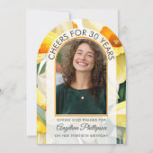 30th Birthday Modern Arch Floral DAFFODILS Photo 招待状 (正面)