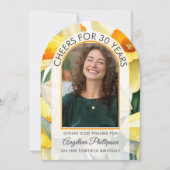 30th Birthday Modern Arch Floral DAFFODILS Photo 招待状 (正面)