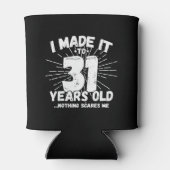 31おもしろい誕生日引用文皮肉31歳 缶クーラー (裏面)