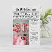 31歳の誕生日パーティーのユニークな新聞風写真 招待状 (スタンド正面)