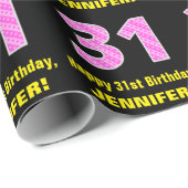 31誕生日:ピンクストライプのハートと31+名前 ラッピングペーパー (ロールコーナー)