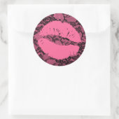 311ああキスだ！ピンクの唇にピンクのレース ラウンドシール (バッグ)