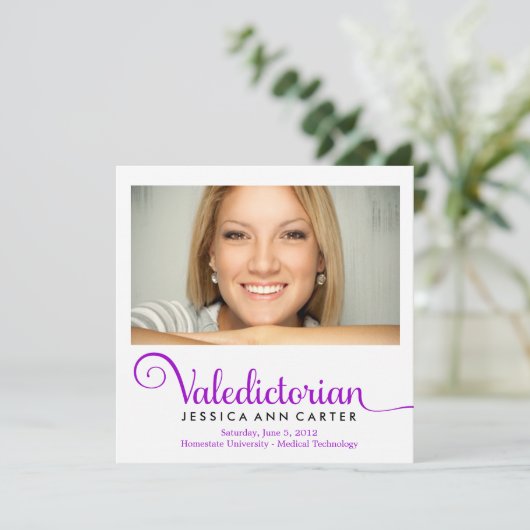 311人の卒業生総代の王室のな紫色の卒業 案内状 (スタンド正面)