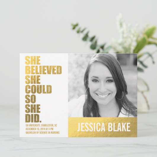 311彼女は彼女をできました信じました従って彼女は卒業をしました 案内状 (スタンド正面)