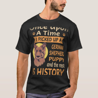 31 私はかつてジャーマンシェパードを拾いました Tシャツ