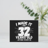 32歳の皮肉なミーム 面白い32歳の誕生日 ポストカード (スタンド正面)
