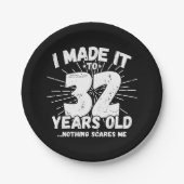 32歳皮肉ミームおもしろい32日誕生日 ペーパープレート (正面)