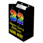 32番目の誕生日:はっきりしたおもしろい、カラフル、レインボー"32" ミディアムペーパーバッグ (裏面アングル)