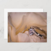 3292-婚約リングや輪オンホワイトカーネーション 招待状 (正面/裏面)