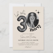 330歳の誕生日ブラックベージュの写真モダン 招待状 (正面)